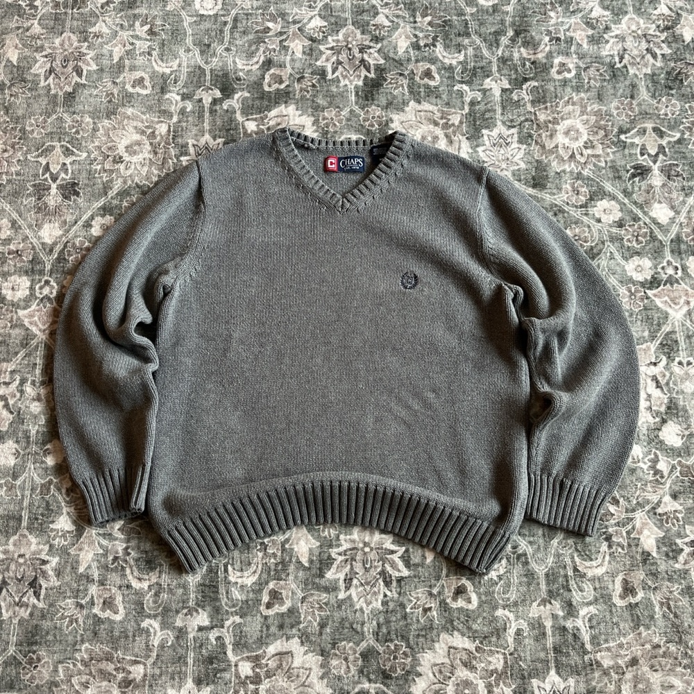 Chaps Men's Gray V-Neck Crewneck Sweater